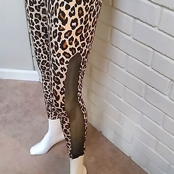 No Boundaries Leopard Mesh Sided Leggings. Size Large NWOT - Picture 4 of 7
